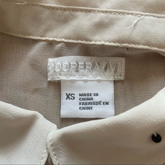 URBAN OUTFITTERS SHEER BUTTON  DOWN SHIRT - XS - Picture 9 of 11